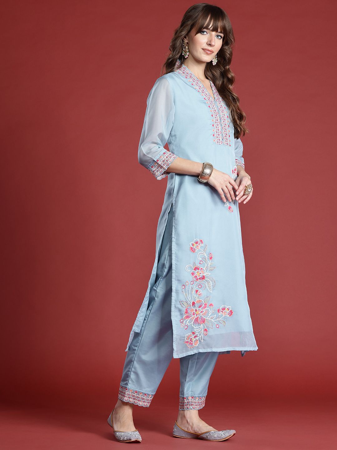 Indyancart IE Floral Embroidered Sequinned Kurta with Trousers & With Dupatta