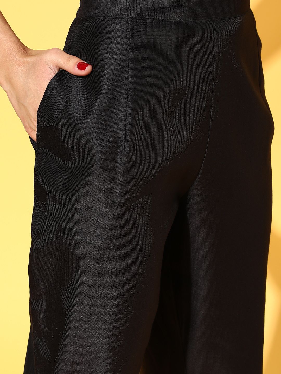 Dhiyona IE Deep Black Yoke Design Kurta with Solid Trousers