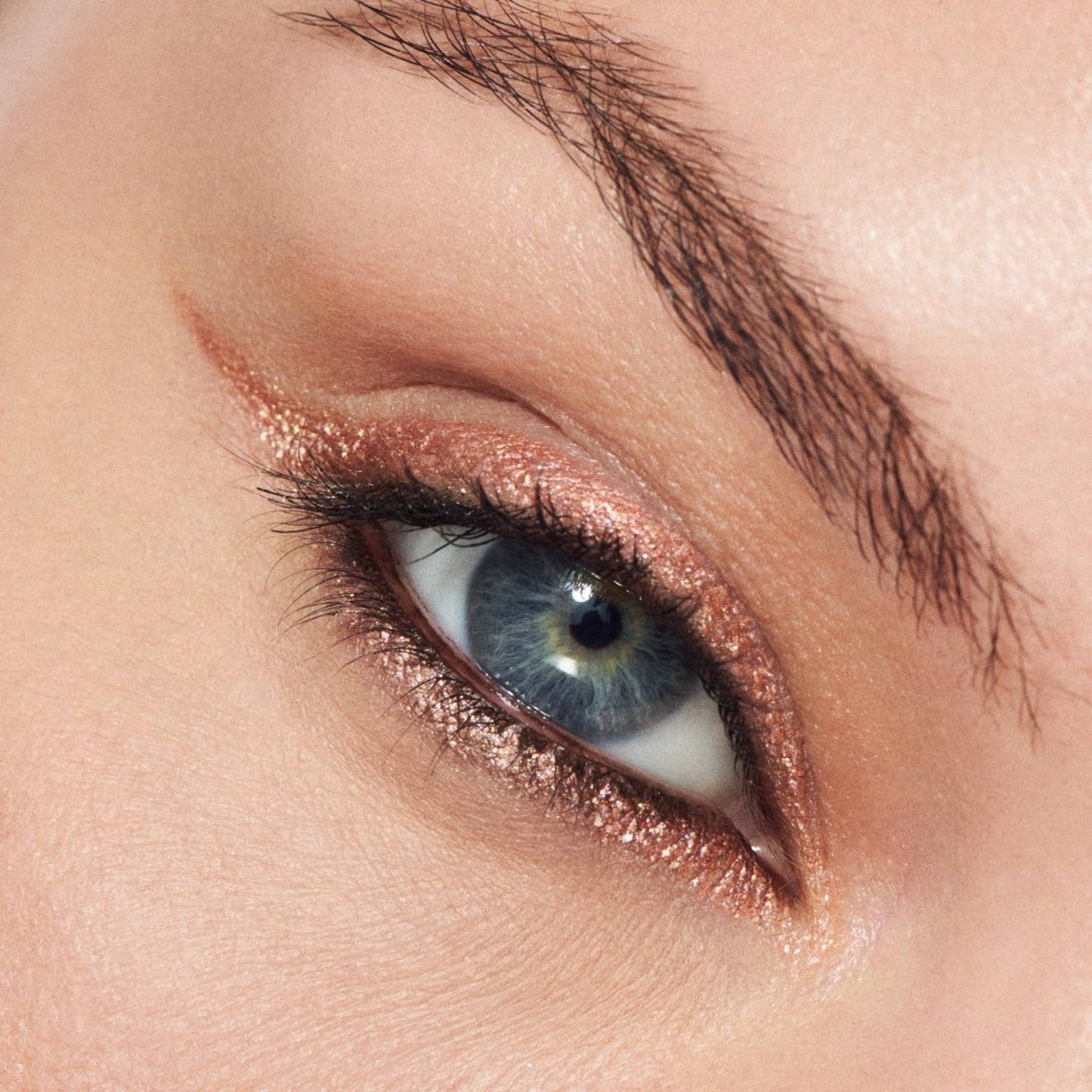 M.A.C Dazzleshadow Liquid Glitter Eyeshadow -