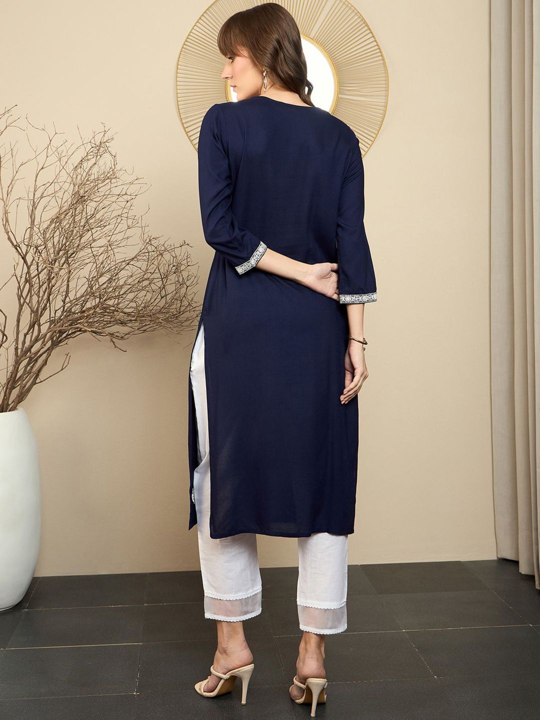 Indyancart IE Pack Of 2 Floral Embroidered Straight Kurta