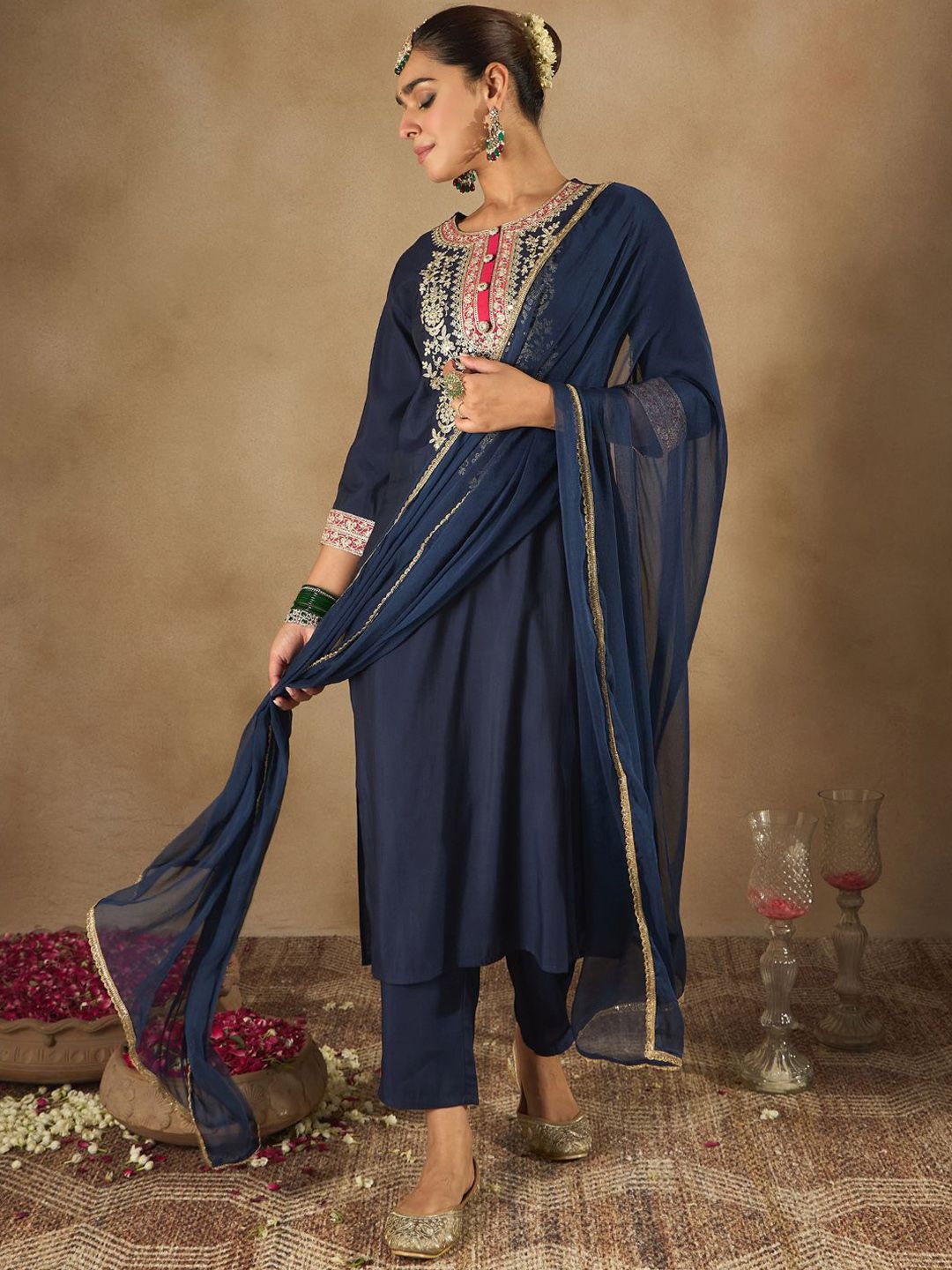 Indyancart IE Women Ethnic Motifs Yoke Design Regular Kurta with Trousers & Dupatta