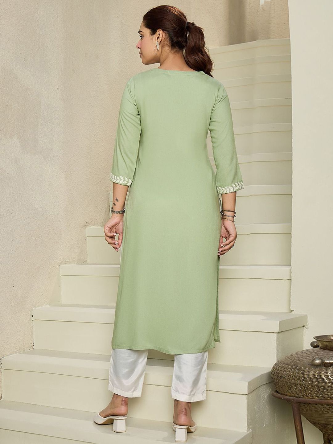 Indyancart IE Floral Embroidered Notch Neck Kurta