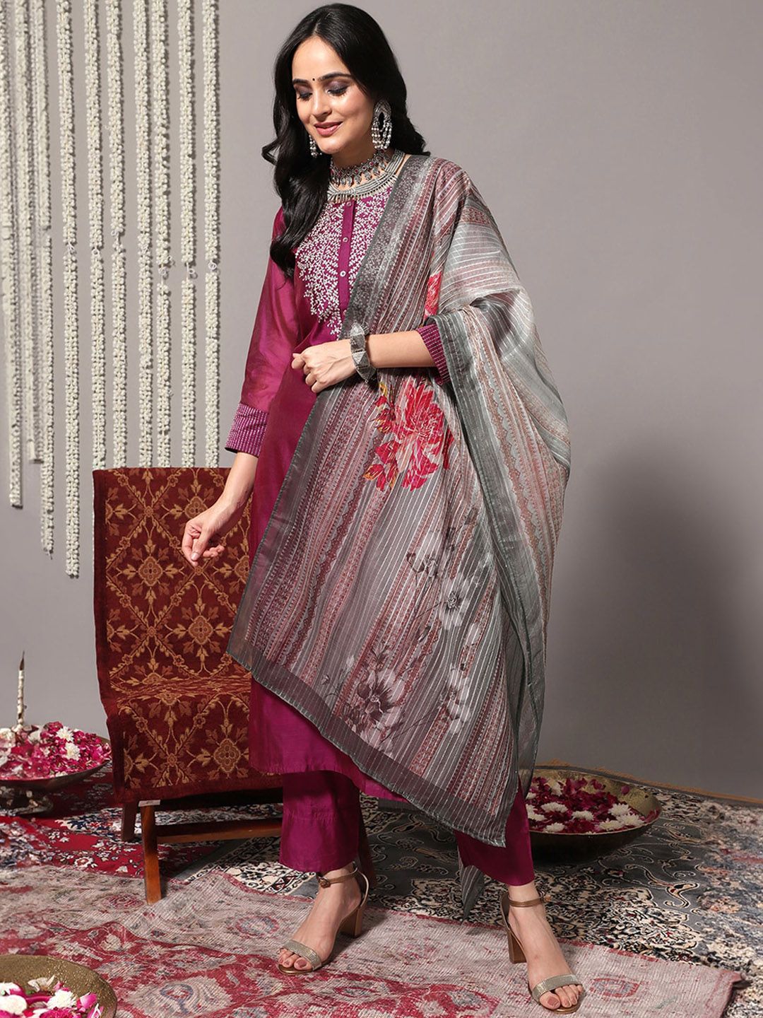 Indyancart VA Women'sMagenta Ethnic Motifs Yoke Design Thread Work Kurta Wth Trousers & With Dupatta
