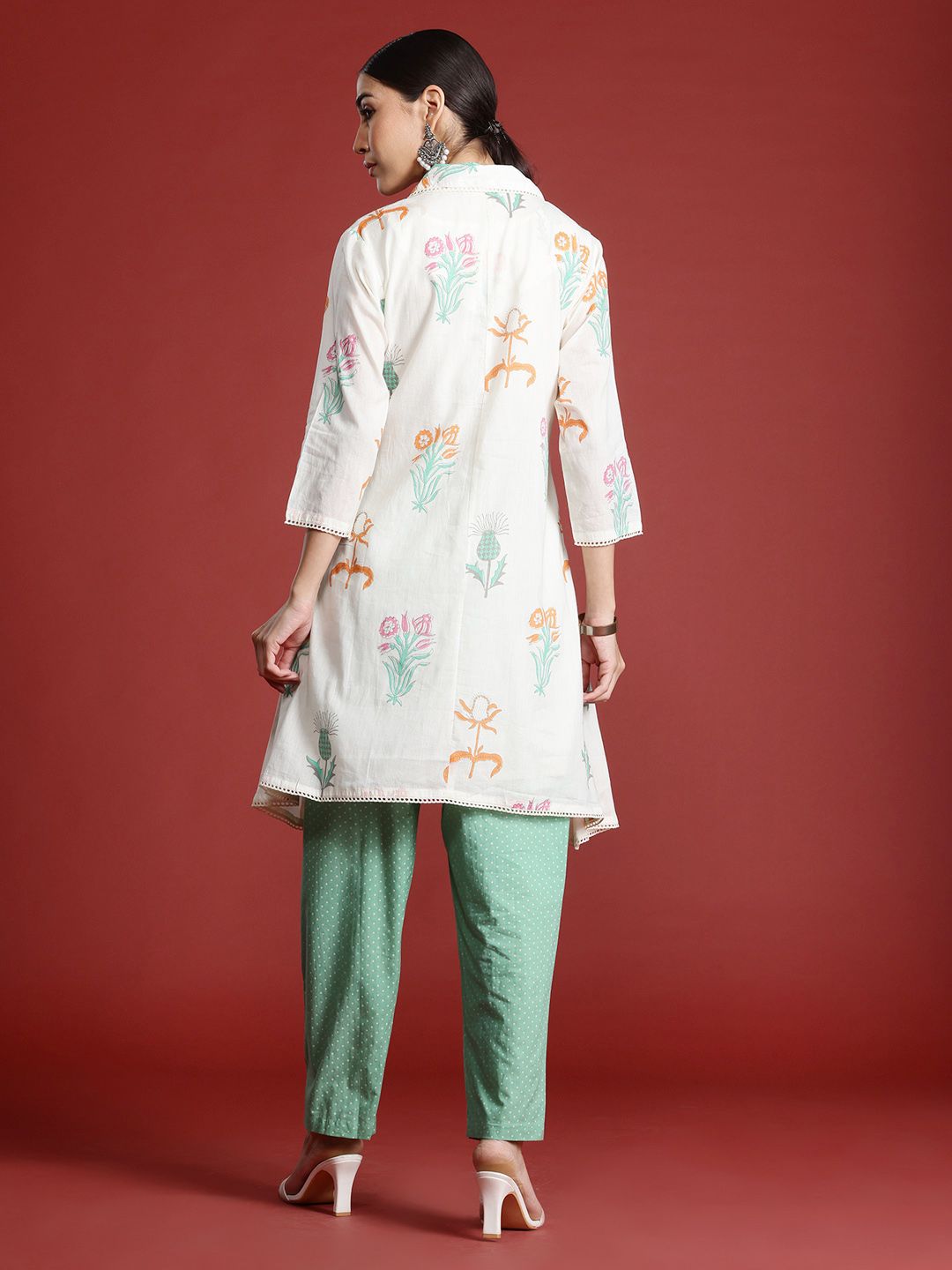 Indyancart IE Floral Printed Pure Cotton Kurti with Trousers