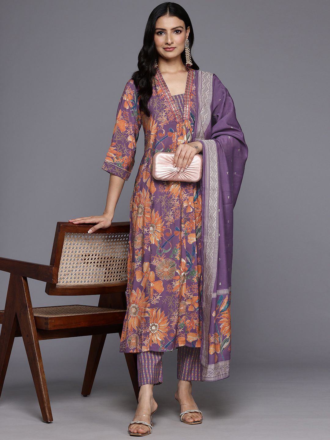 Dhiyona VA Women'sEthnic Floral Printed Sequinned Kurta With Trousers & Dupatta