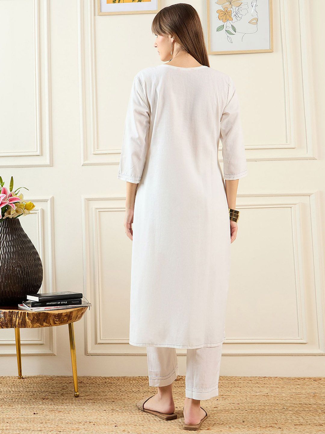 Indyancart IE Women White Kurta Sets