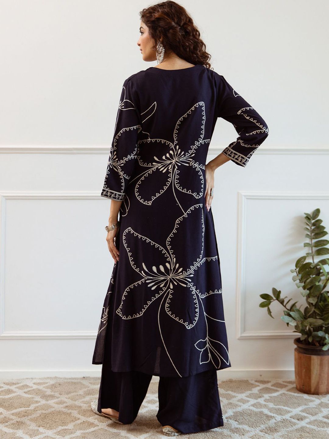 Indyancart IE Women Floral Embroidered Regular Sequinned Kurta with Trousers