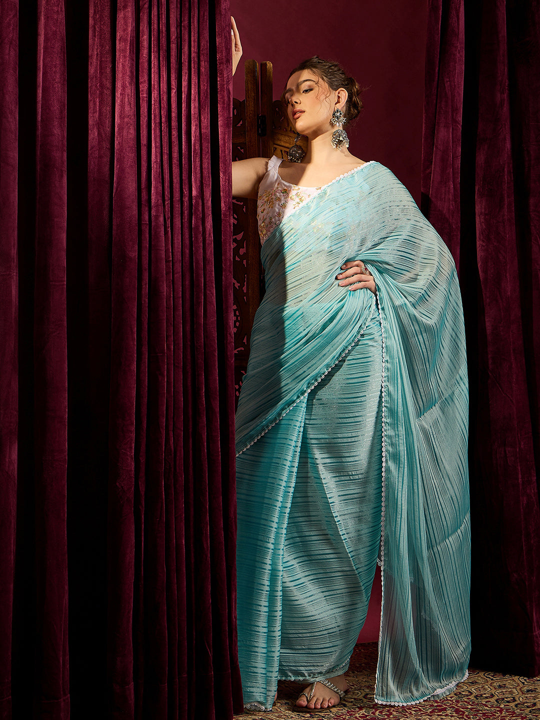 Women's Chiffon Blue Solid Celebrity Saree With Blouse Piece