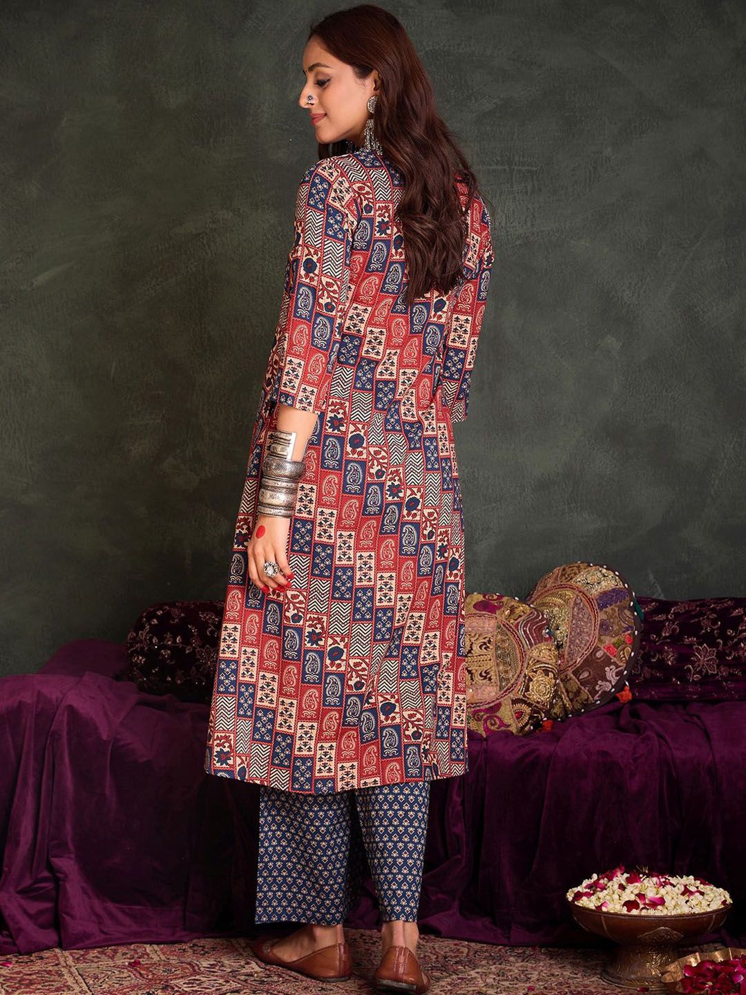 Indyancart IE Ethnic Motifs Printed Pure Cotton Kurta With Trousers