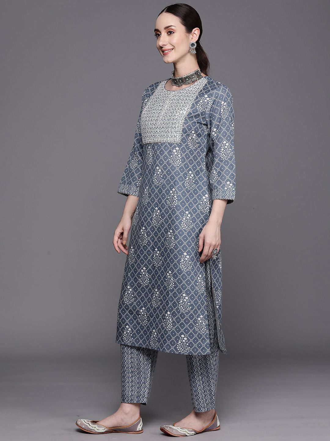 Indyancart IE Women Floral Printed Regular Sequinned Pure Cotton Kurta with Trousers & With Dupatta