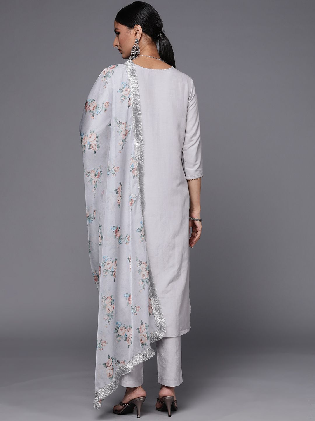 Indyancart VA Women's Lavender Ethnic Motifs Embroidered Thread Work Kurta with Trousers & With Dupatta