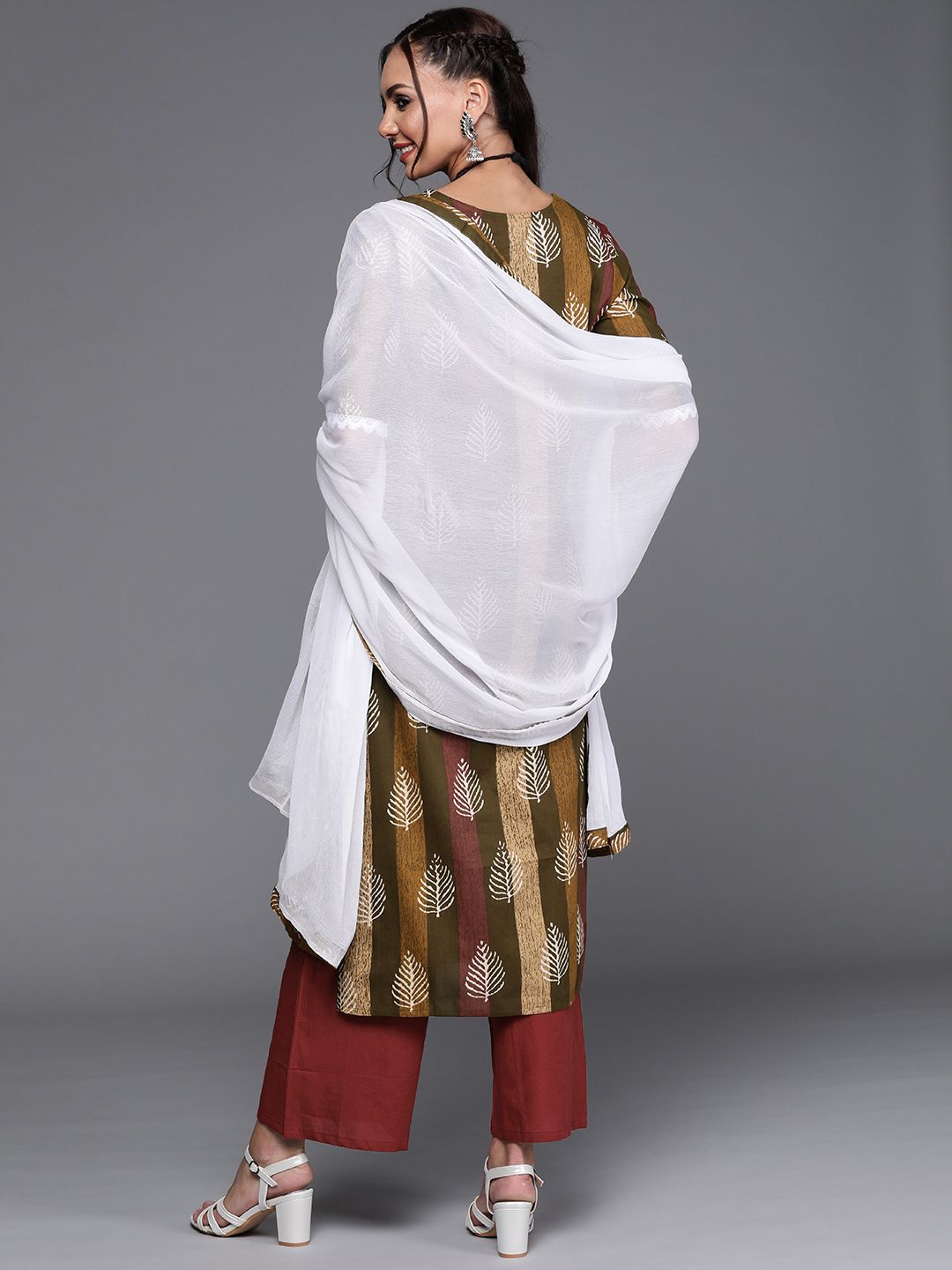 Dhiyona IE Women Olive Green & Maroon Ethnic Motifs Printed Kurta with Trousers & Dupatta