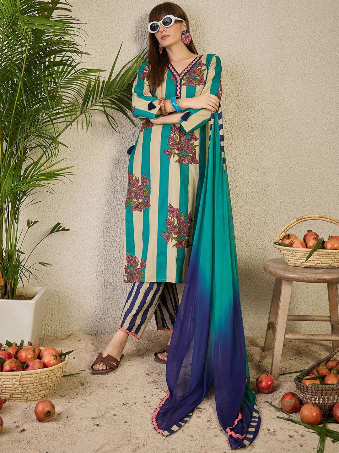 Women Floral Printed Pure Cotton V-Neck Kurta with Trousers & With Dupatta