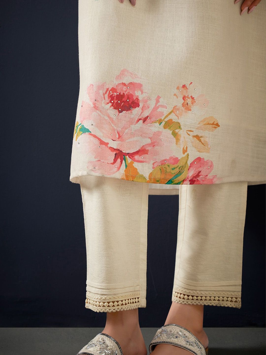 Floral Printed Beads and Stones Linen Straight Kurta with Trousers & Dupatta