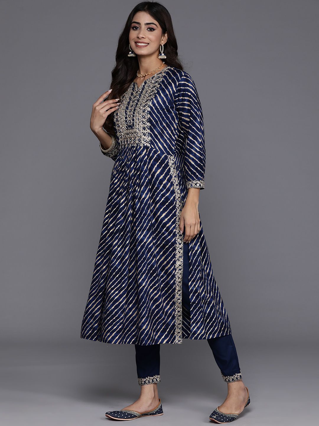 Indyancart IE Women Floral Yoke Design Regular Sequinned Kurta with Trousers & Dupatta