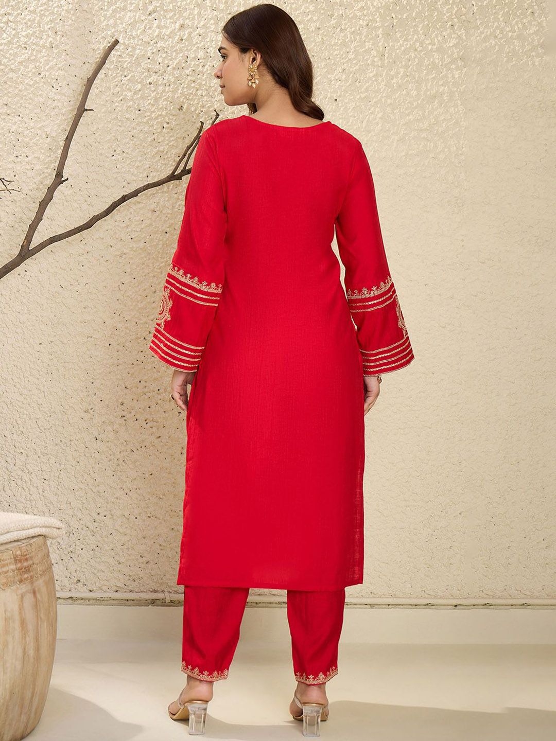 Dhiyona IE Floral Yoke Design Flared Sleeves Zari Straight Kurta With Trousers