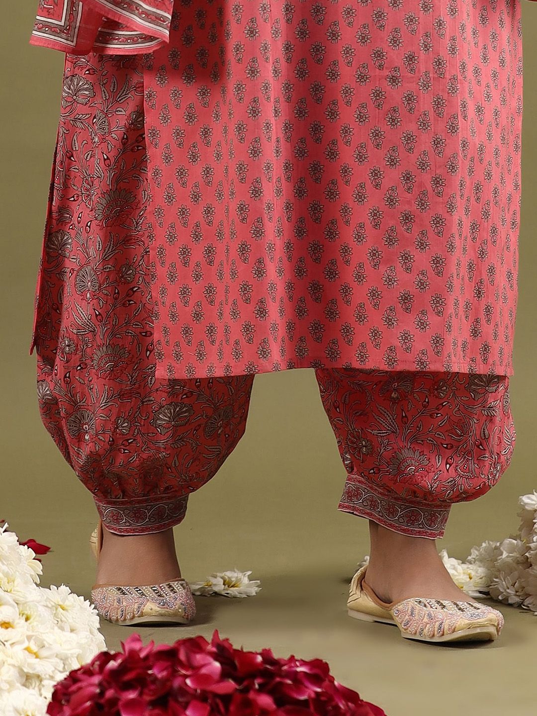 Dhiyona IE Ethnic Motifs Printed Regular Pure Cotton Kurta with Salwar & With Dupatta