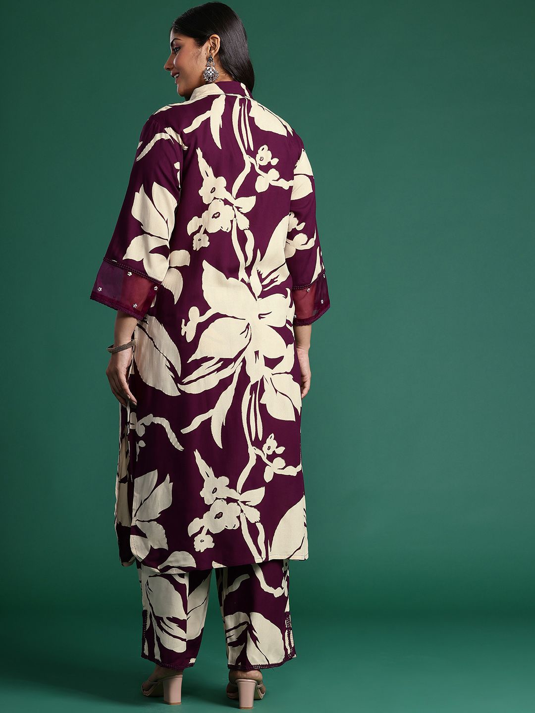Indyancart IE Floral Printed Kurta with Trousers & Dupatta