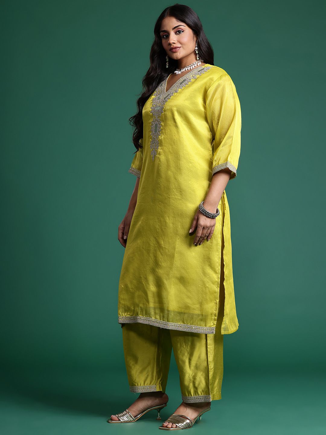 Indyancart IE Embroidered Kurta with Trousers & Dupatta