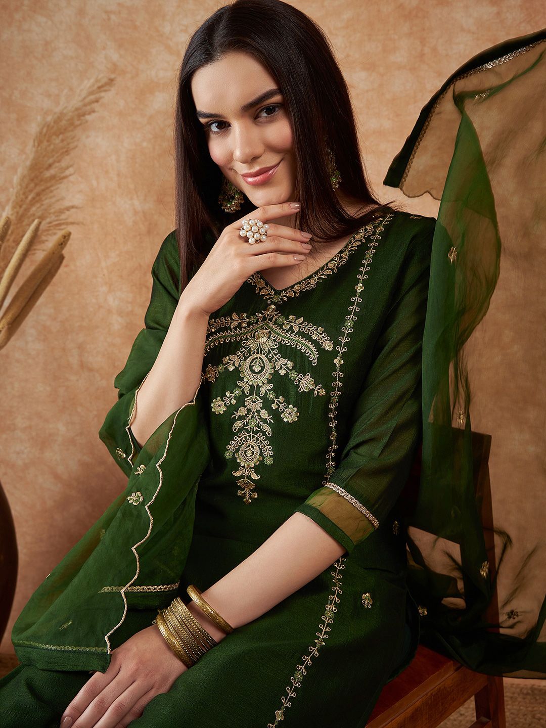 Dhiyona SN Women's Floral Embroidered V-Neck Sequinned Straight Kurta With Trousers & Dupatta