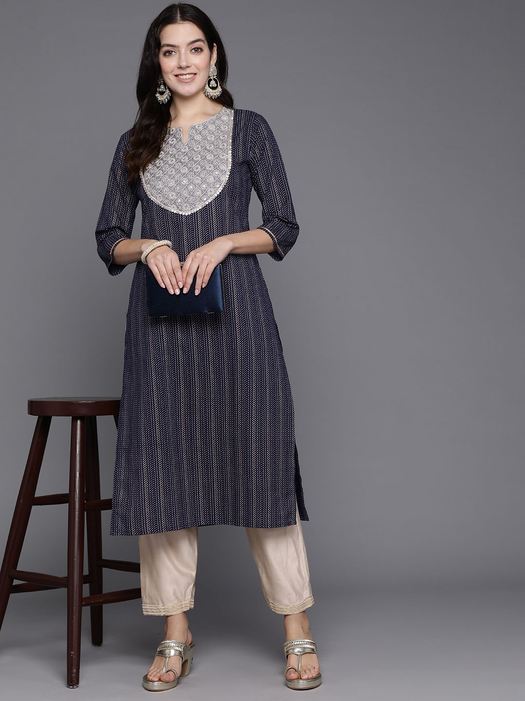 Indyancart IE Women Ethnic Motifs Embroidered Sequinned Straight Kurta