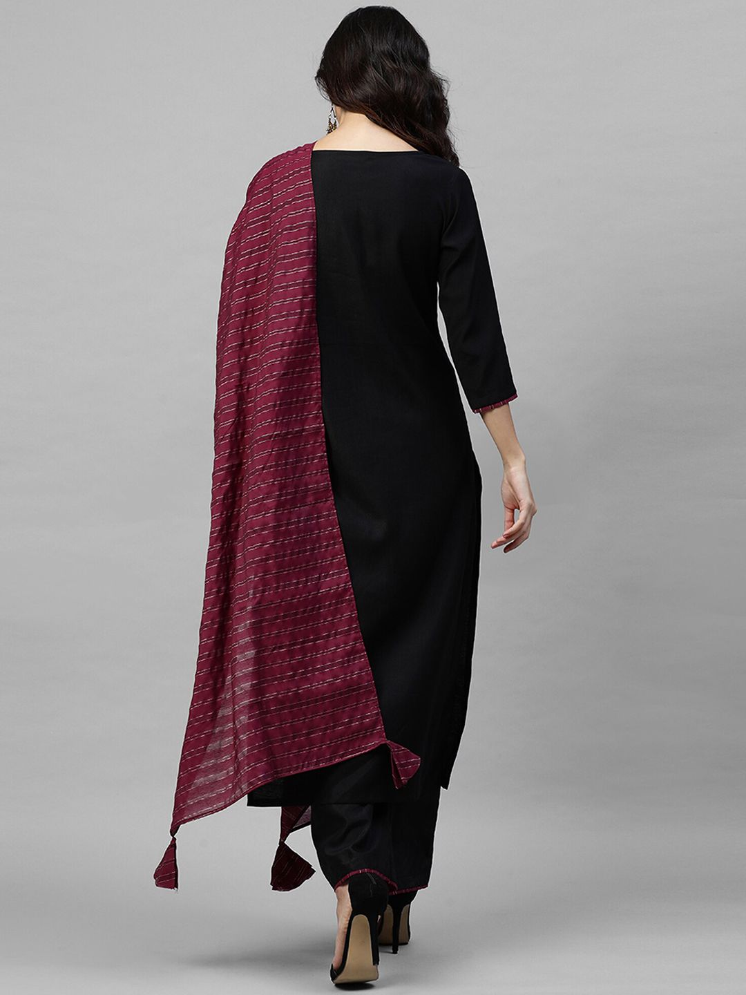 Indyancart IE Women Black & Maroon Solid Kurta with Trousers & Dupatta