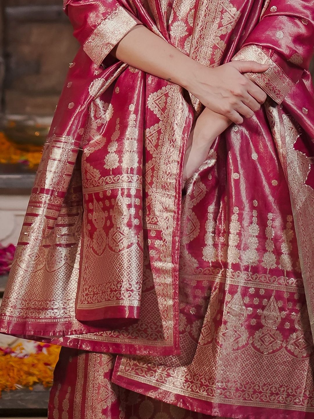 Women Solid Woven Design Regular Kurta with Trousers & With Dupatta