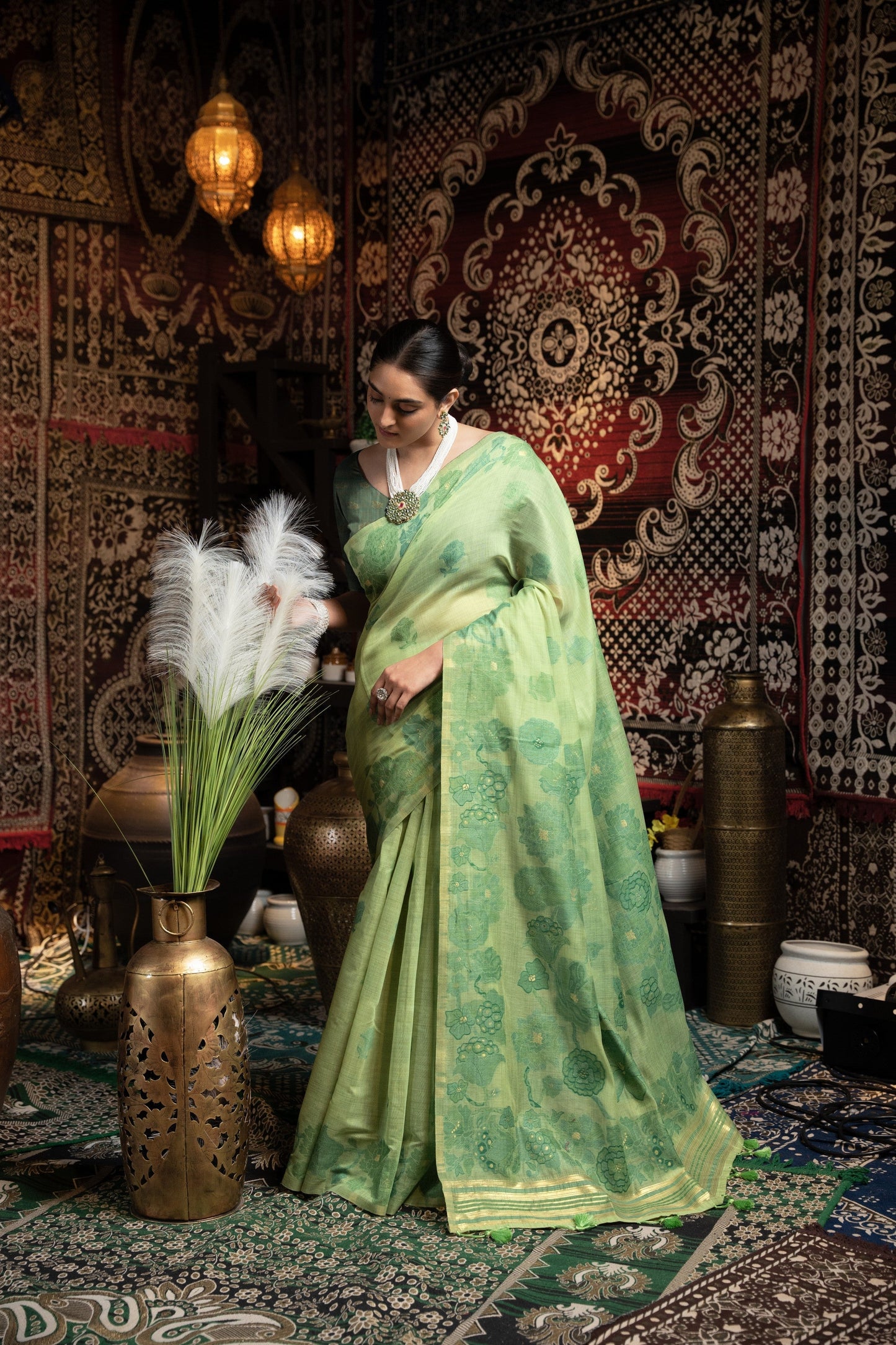 Dhiyona GR Women's Devanshi Green Soft Cotton Jamdani Saree