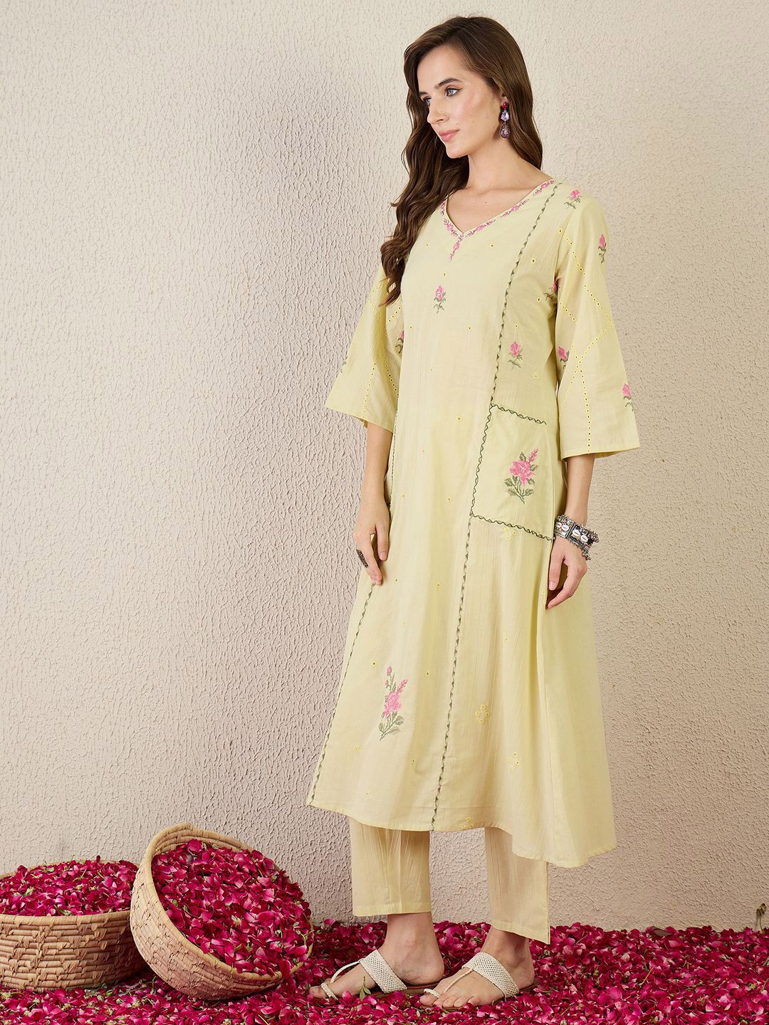 Women Floral Embroidered Cotton A-Line Kurta with Trousers
