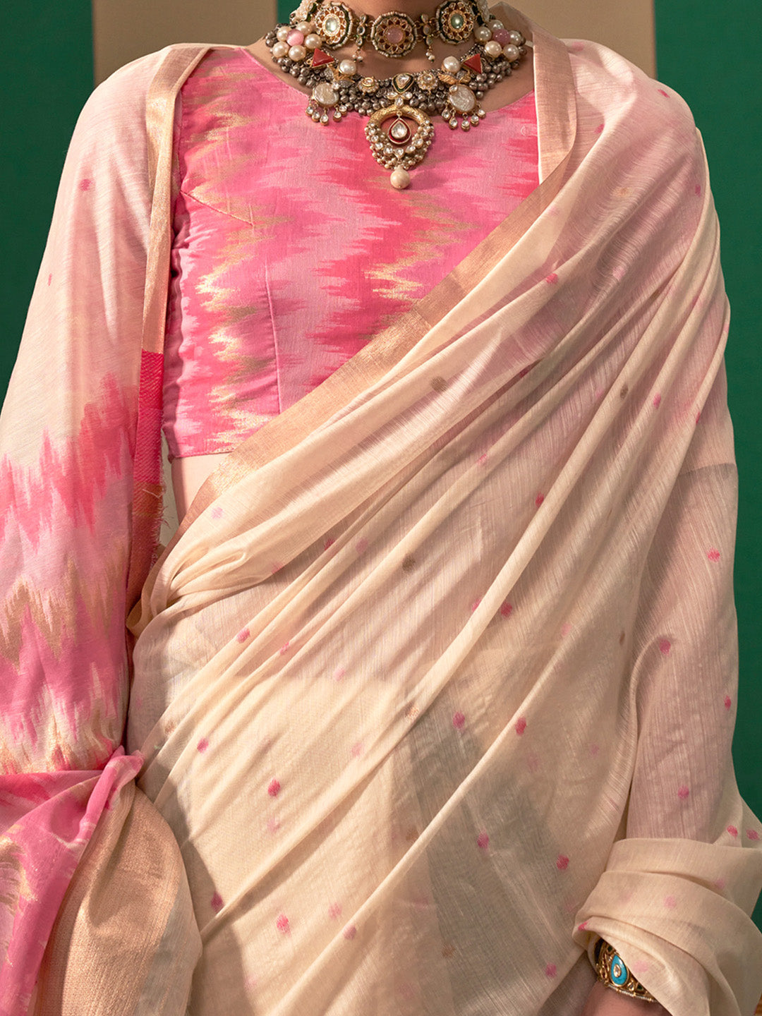 Women's Silk Blend Pink Woven Design Designer Saree With Blouse Piece