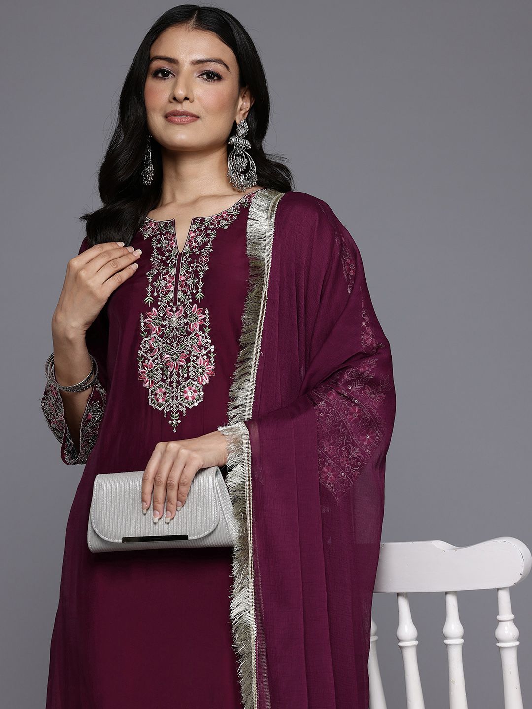 Dhiyona VA Women'sPurple Floral Embroidered Regular Sequinned Kurta With Trouser With Dupatta