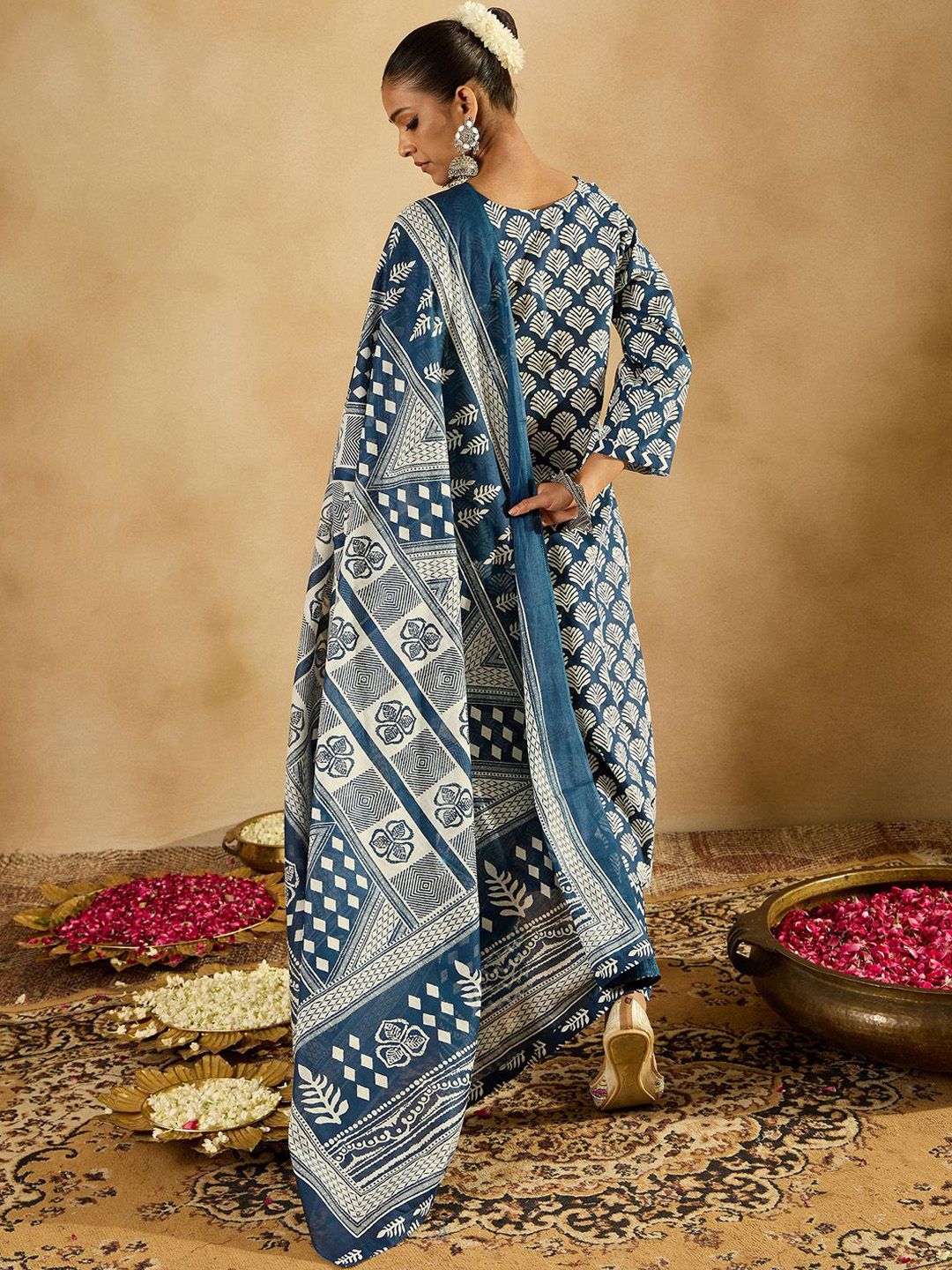 Indyancart IE Ethnic Motifs Printed Thread Work Pure Cotton Kurta with Trousers & Dupatta