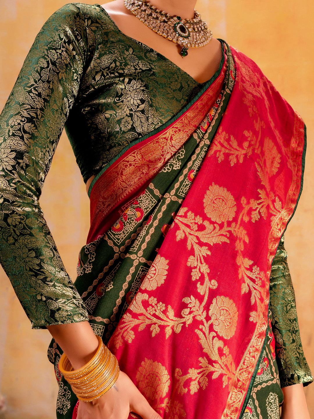 Women's Cotton Blend Green Woven Design Designer Saree With Blouse Piece