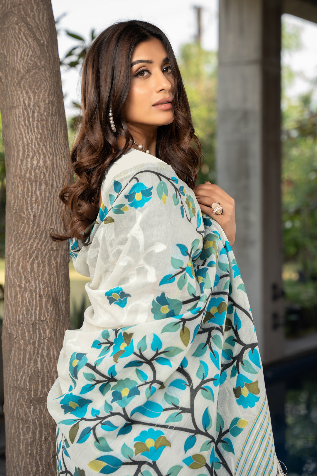Indyancart GR Women's Ruhani Marshmallow White Cotton Jamdani Saree