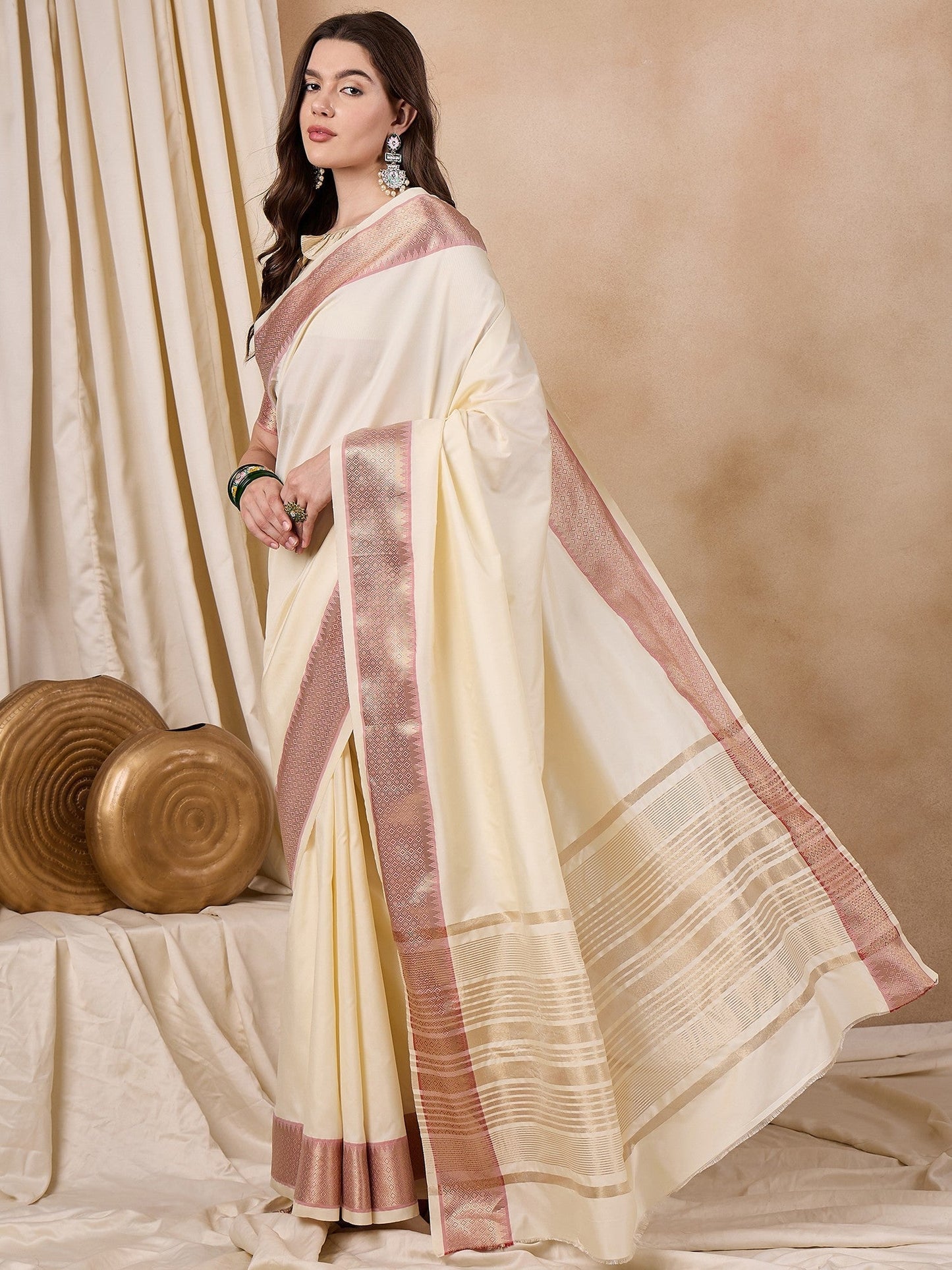 Dhiyona RV Women's Cotton Silk Solid Print With Golden Woven Border Saree ( KVD2137 )