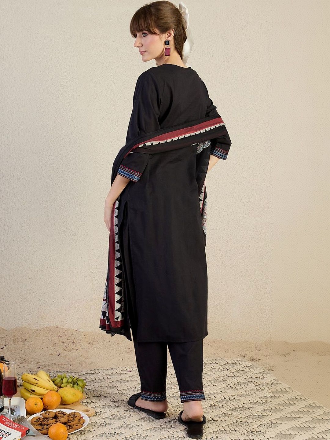 Women Ethnic Motifs Embroidered Regular Thread Work Pure Cotton Kurta with Trousers & With Dupatta