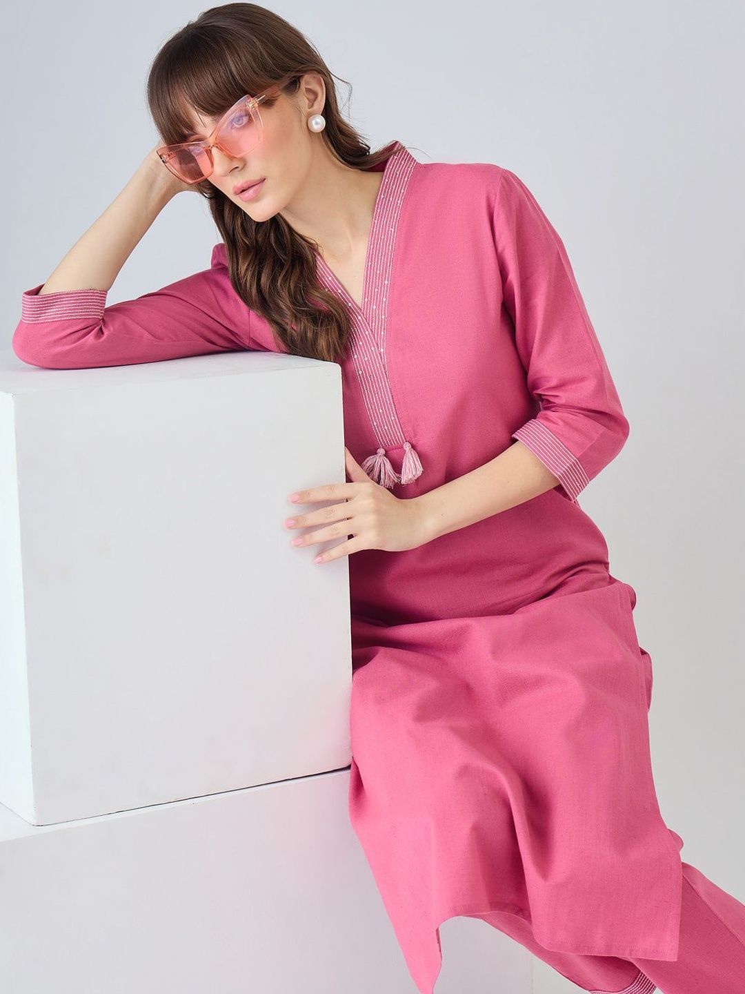 Women Dyed Regular Thread Work Kurta with Trousers