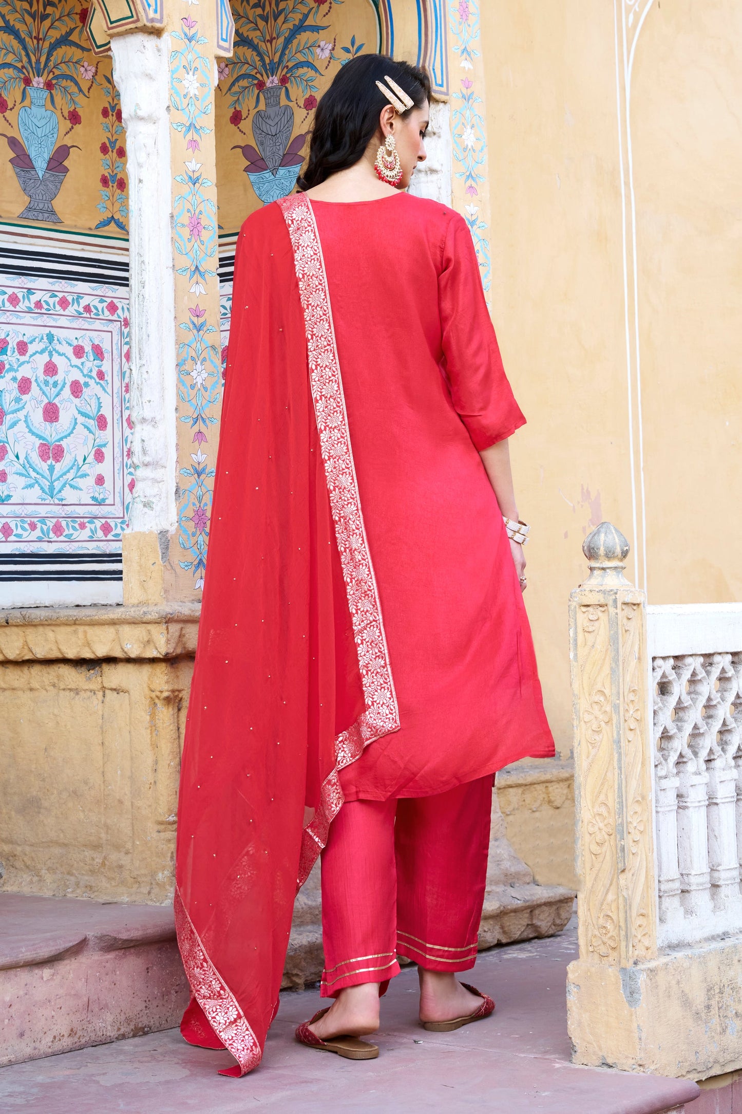 Dhiyona VV Kalpana Women Kurta and Pant Sets Dupatta Viscose Rayon Silk Blend with Handwork