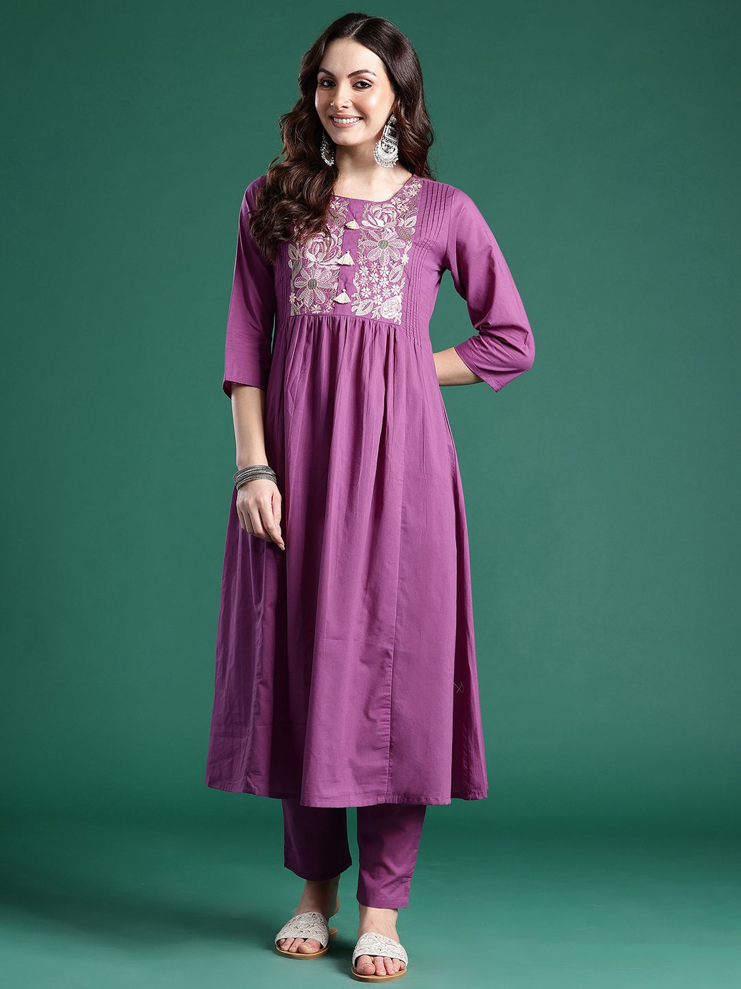 Indyancart IE Floral Embroidered Pure Cotton Kurta with Trousers