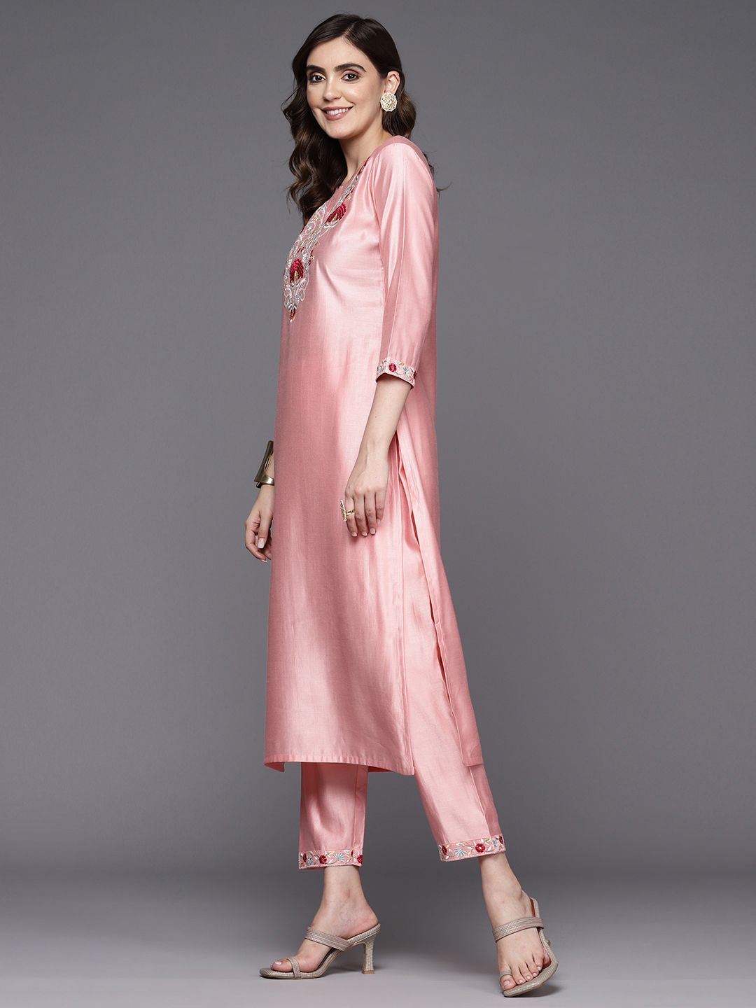 Dhiyona IE Women Embroidered Liva Kurta with Trousers & Dupatta