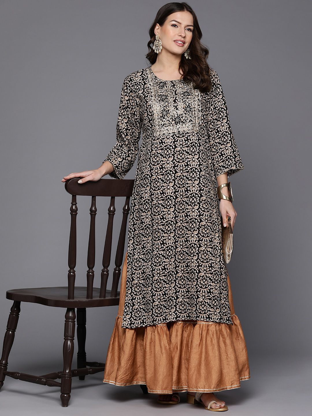 Dhiyona IE Floral Printed Sequinned Kurta