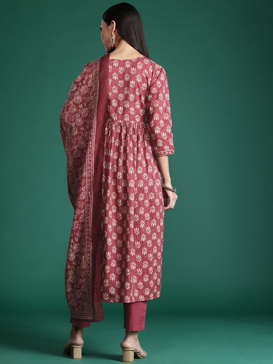 Indyancart IE Floral Printed Empire Pure Cotton Kurta with Trousers & With Dupatta