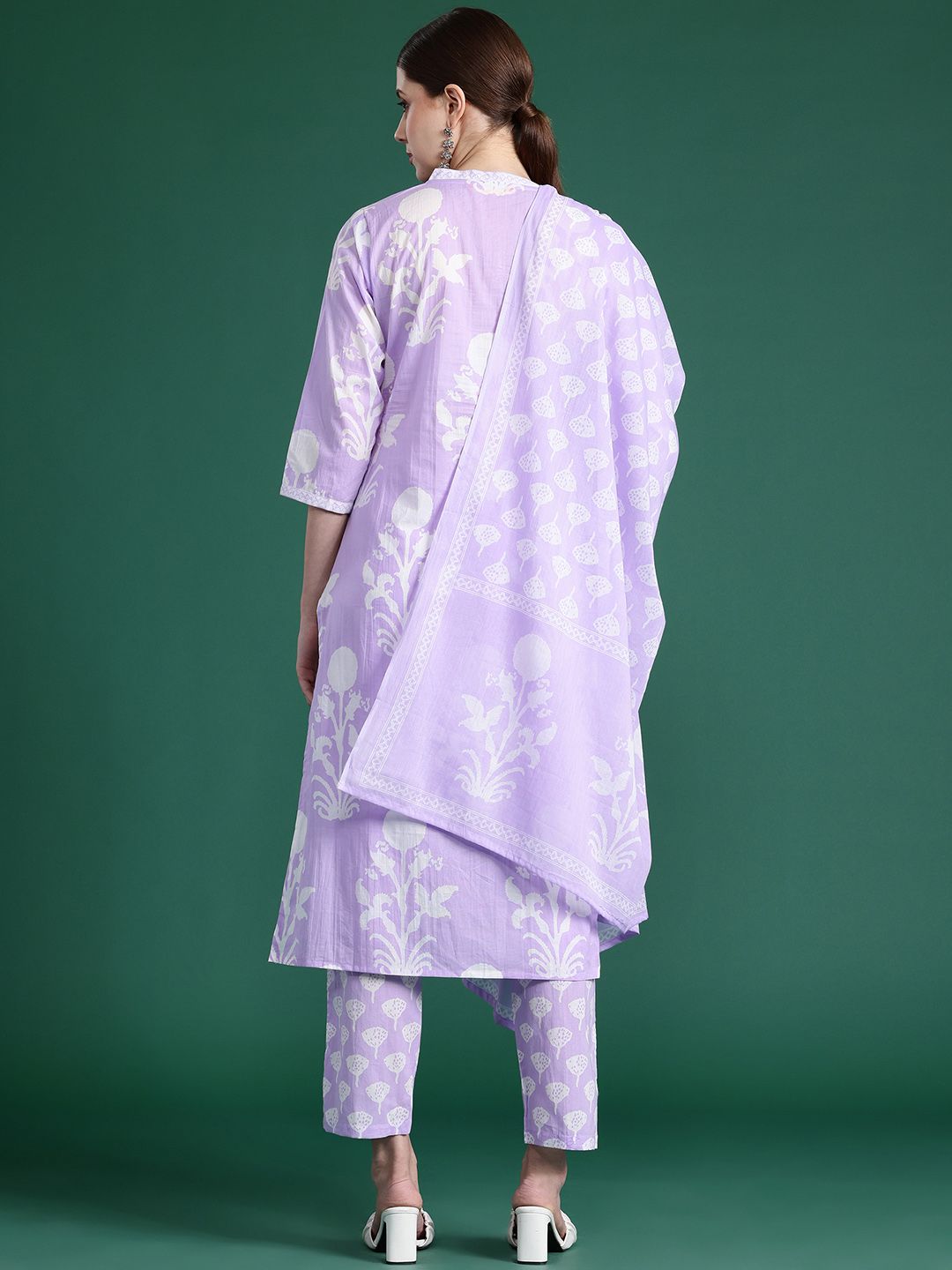 Indyancart IE Floral Printed Sequinned Pure Cotton Kurta With Trousers & Dupatta