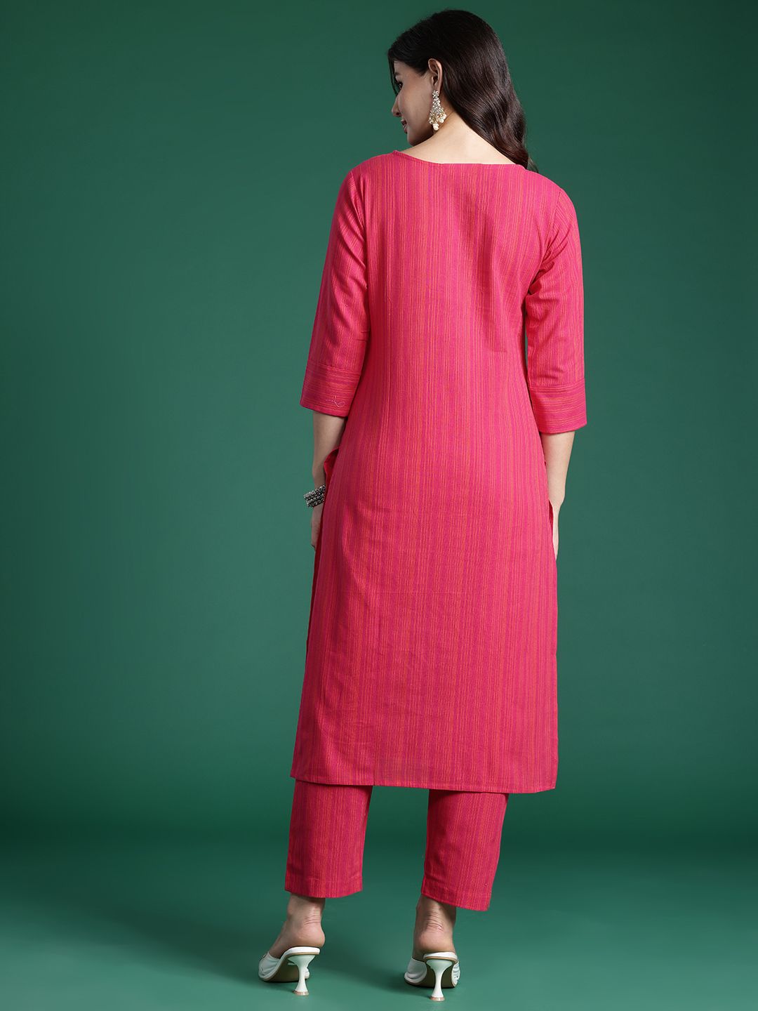 Dhiyona IE Floral Embroidered Thread Work Pure Cotton Kurta with Trousers