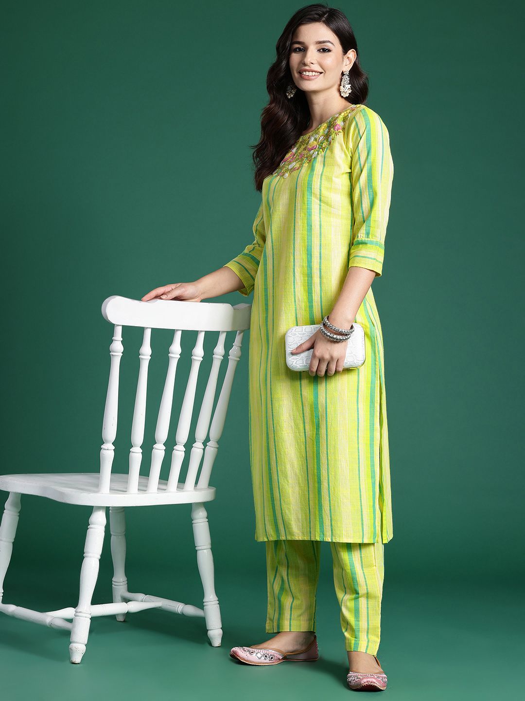 Indyancart IE Floral Embroidered Thread Work Pure Cotton Kurta with Trousers