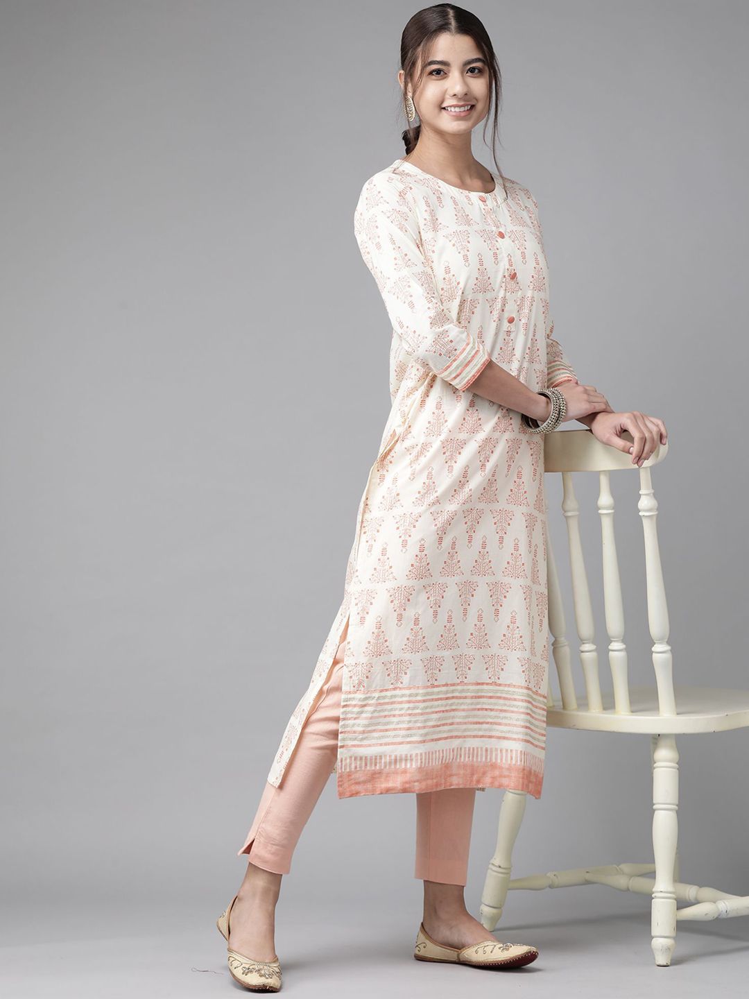 Indyancart IE Ethnic Motifs Printed Round Neck Foil Printed Cotton Straight Kurta