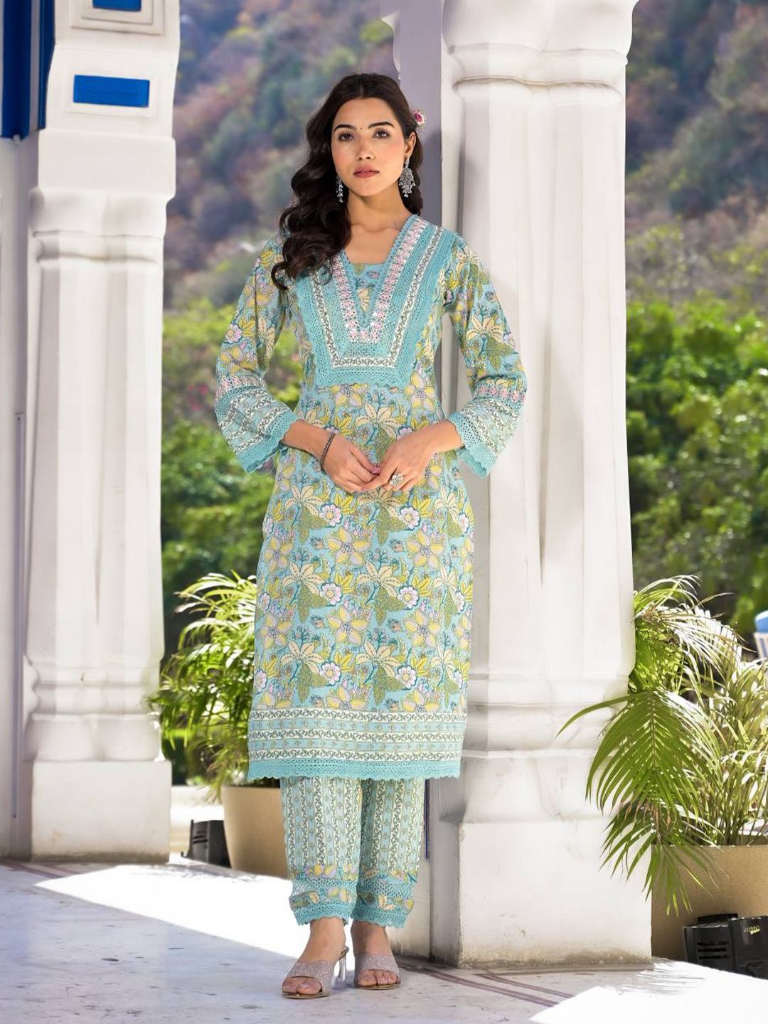 Indyancart VA Women'sFloral Printed Regular Mirror Work Pure Cotton Kurta With Trouser & Dupatta
