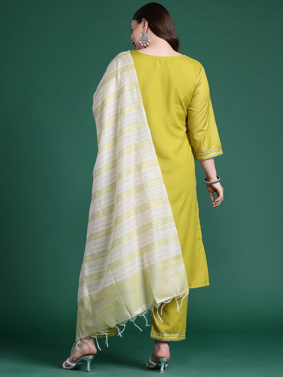 Dhiyona IE Plus Size Embroidered Sequinned Kurta With Trousers & Dupatta
