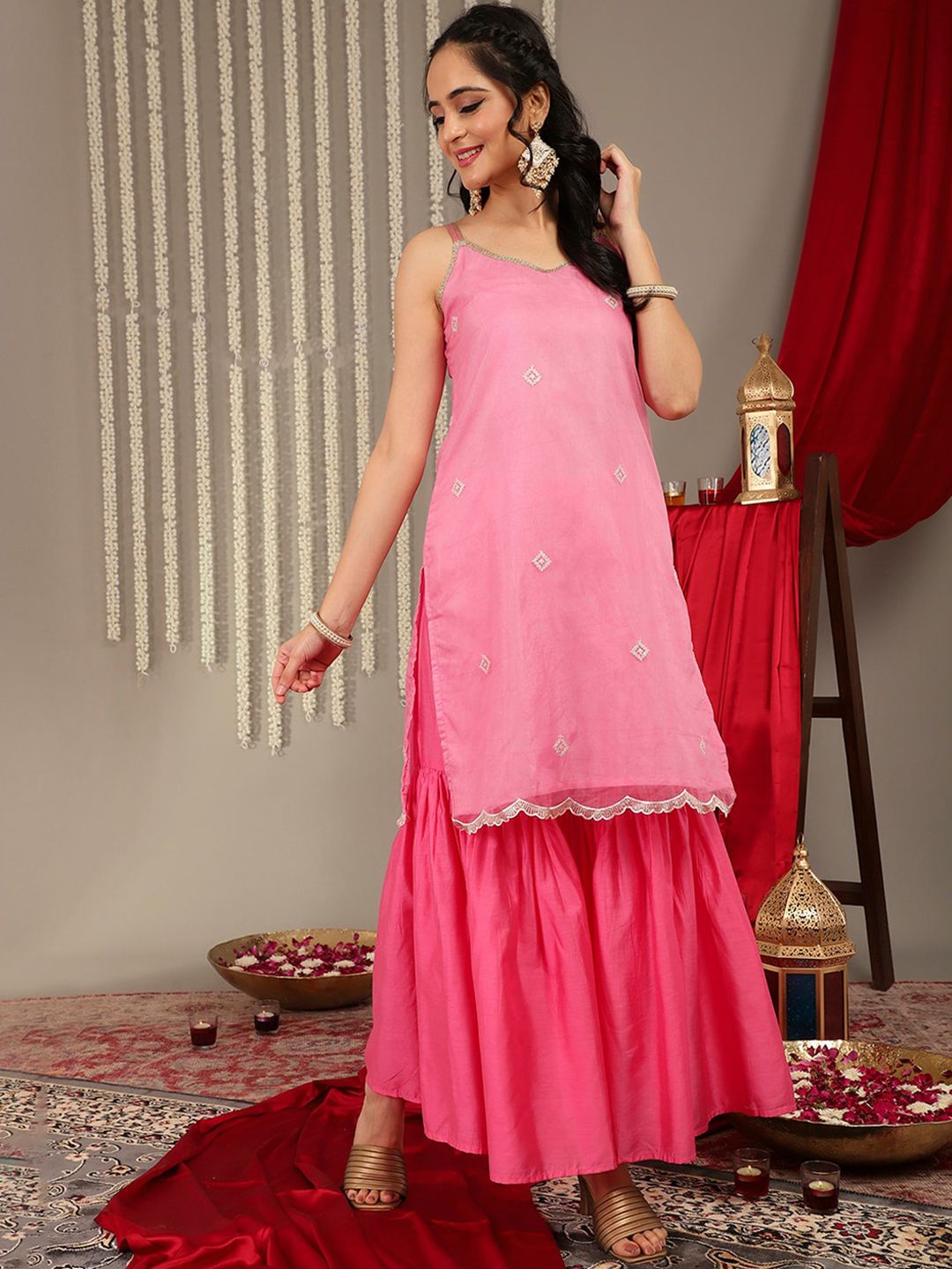 Indyancart VA Women Zari Detail Kurta & Trousers With Dupatta
