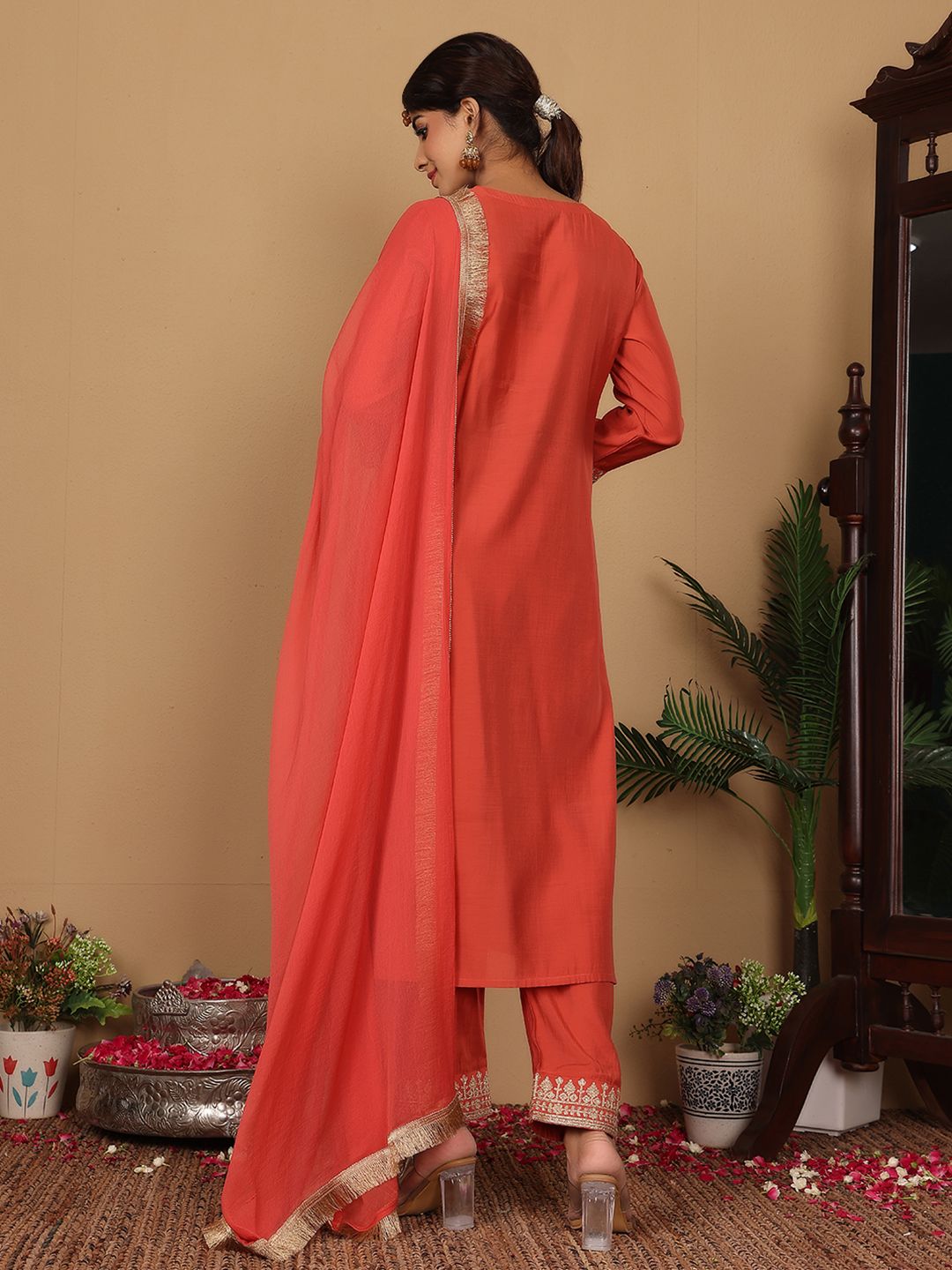 Dhiyona VA Women'sRust Floral Embroidered Regular Sequinned Straight Kurta With Trouser With Dupatta